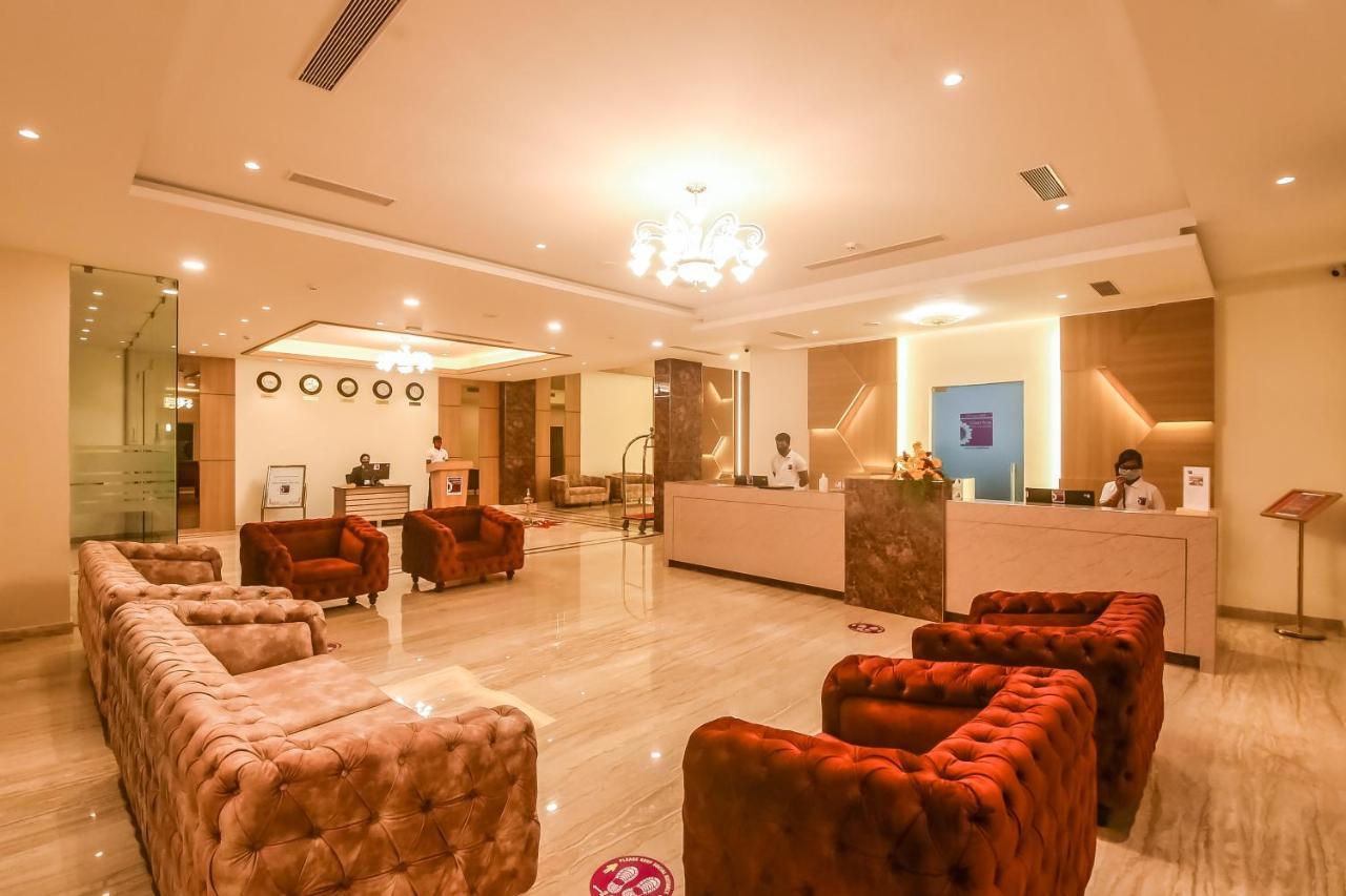 Emerald Clarks Inn Suites ไมซอร์ ภายนอก รูปภาพ