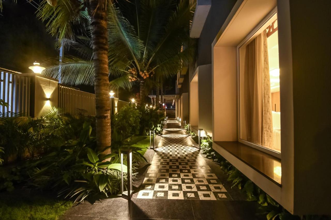 Emerald Clarks Inn Suites ไมซอร์ ภายนอก รูปภาพ